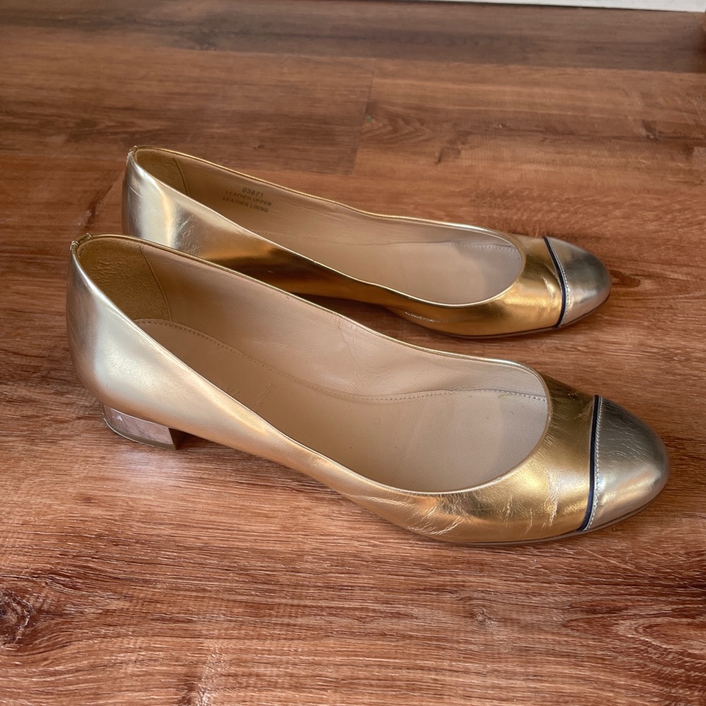 J Crew Round Cap Toe Low Heels Size 7 Gold Silver Minimalist Metallic Italy Made